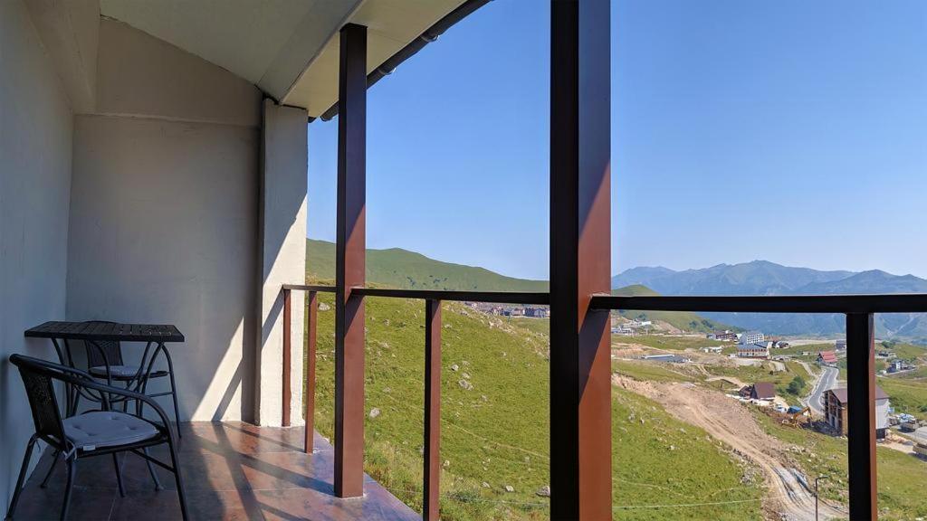 New Shino Gudauri Hotel ภายนอก รูปภาพ