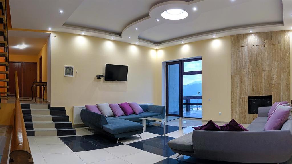 New Shino Gudauri Hotel ภายนอก รูปภาพ