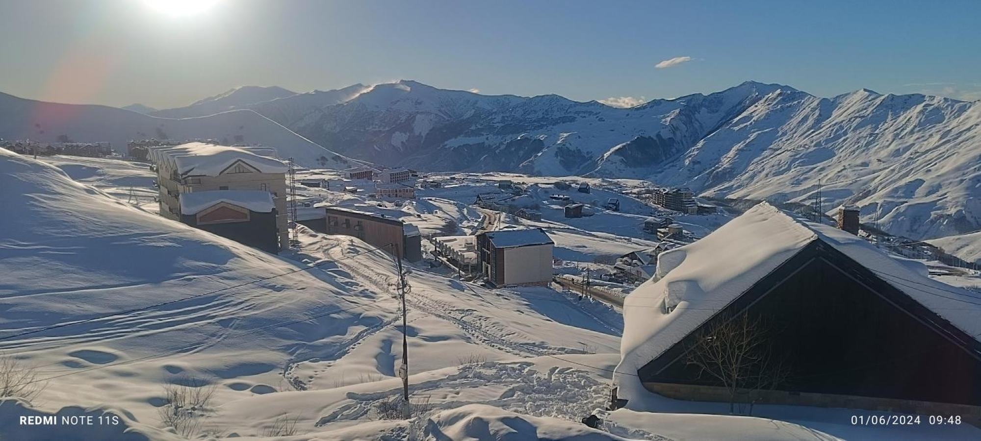 New Shino Gudauri Hotel ภายนอก รูปภาพ
